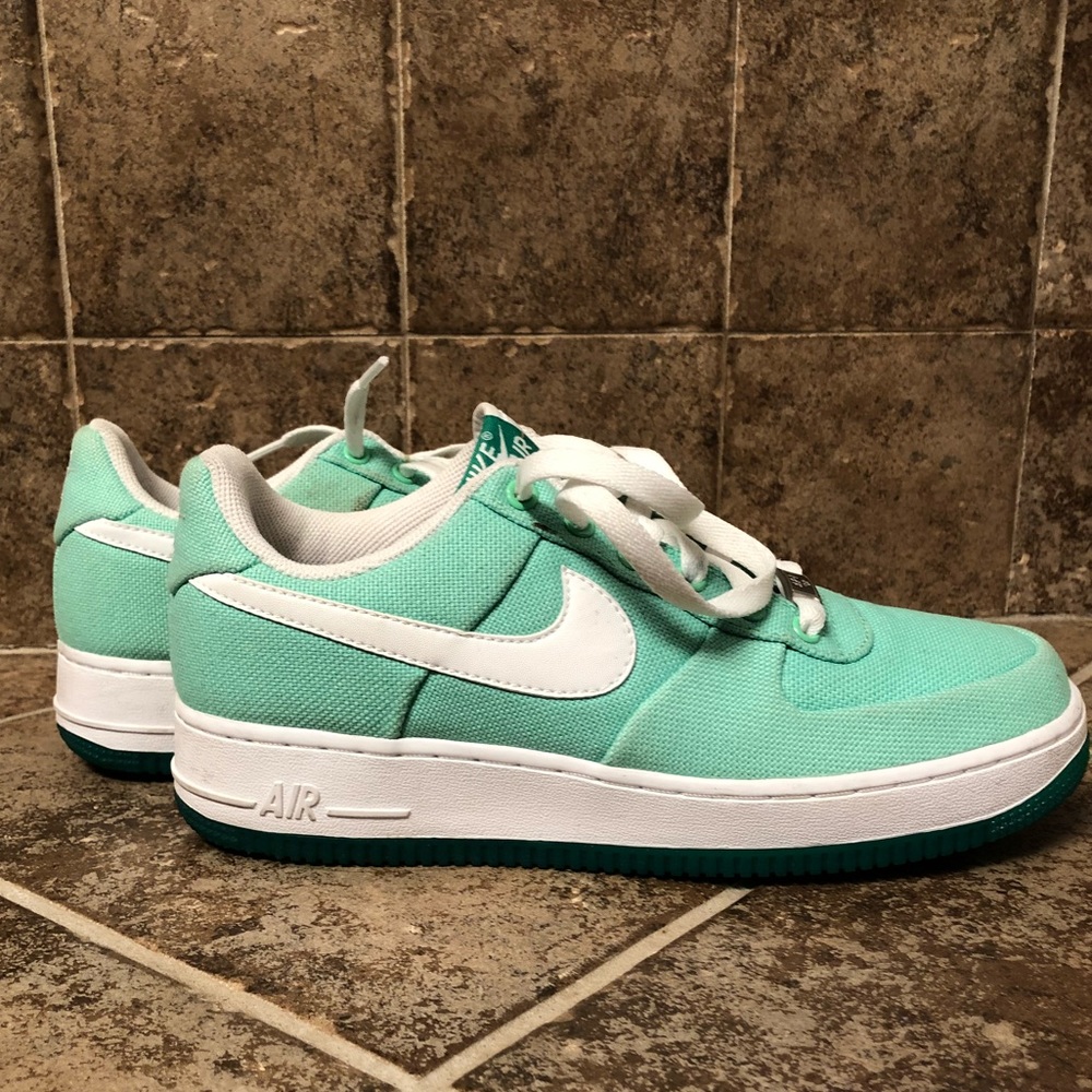 UNIQUE GREEN NIKE AIR FORCE ONE AWESOME CONDITION